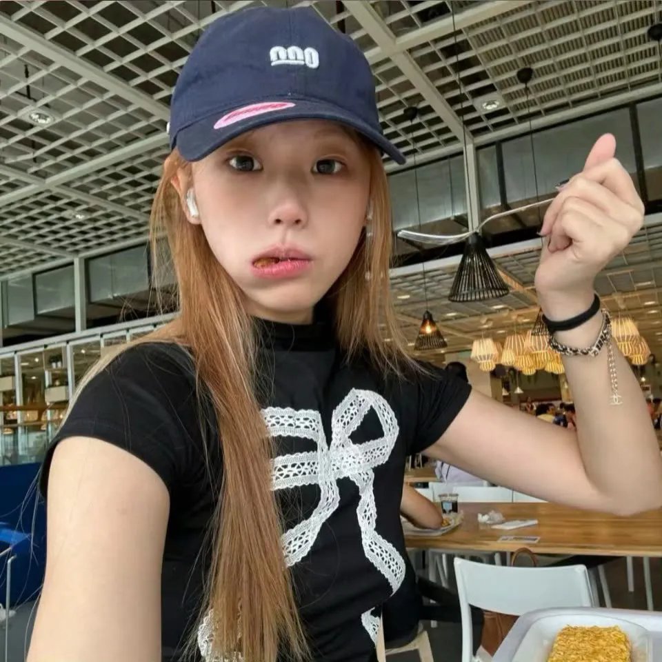 女兵报到